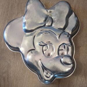 Vintage Disney Wilton MINNIE MOUSE Head CAKE PAN #515-809 Retired